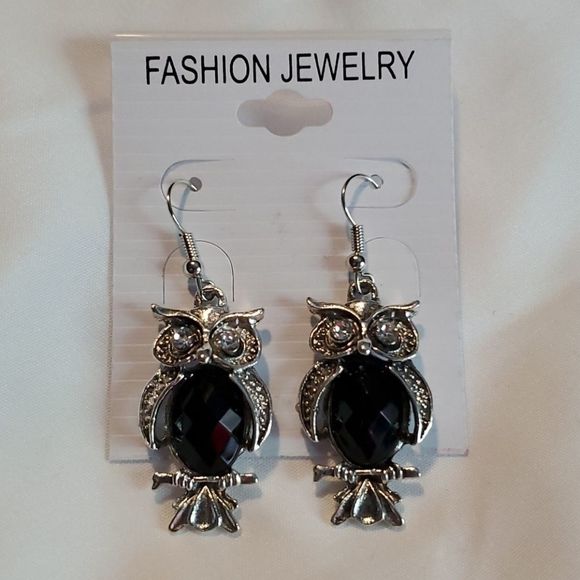 NEW BLACK OWL ACRYLIC DIAMOND CUT EARRINGS - Picture 1 of 2